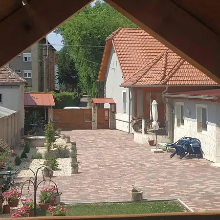 Aranyhal Apartment Sarvar