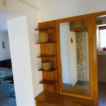 Apartament Aranyhal *